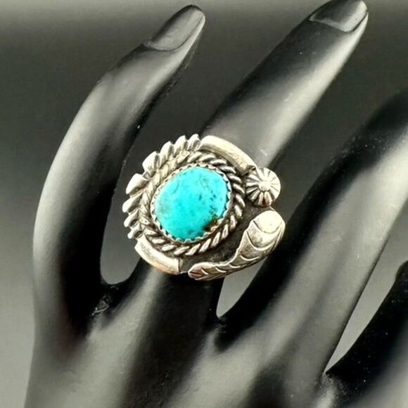 Vintage Native American Navajo Turquoise Sterling Silver Ring Size 6 - Picture 1 of 6